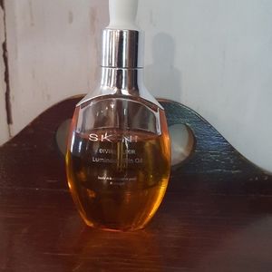SKINN Divine Elixir 3/4 Full Luminous Oil